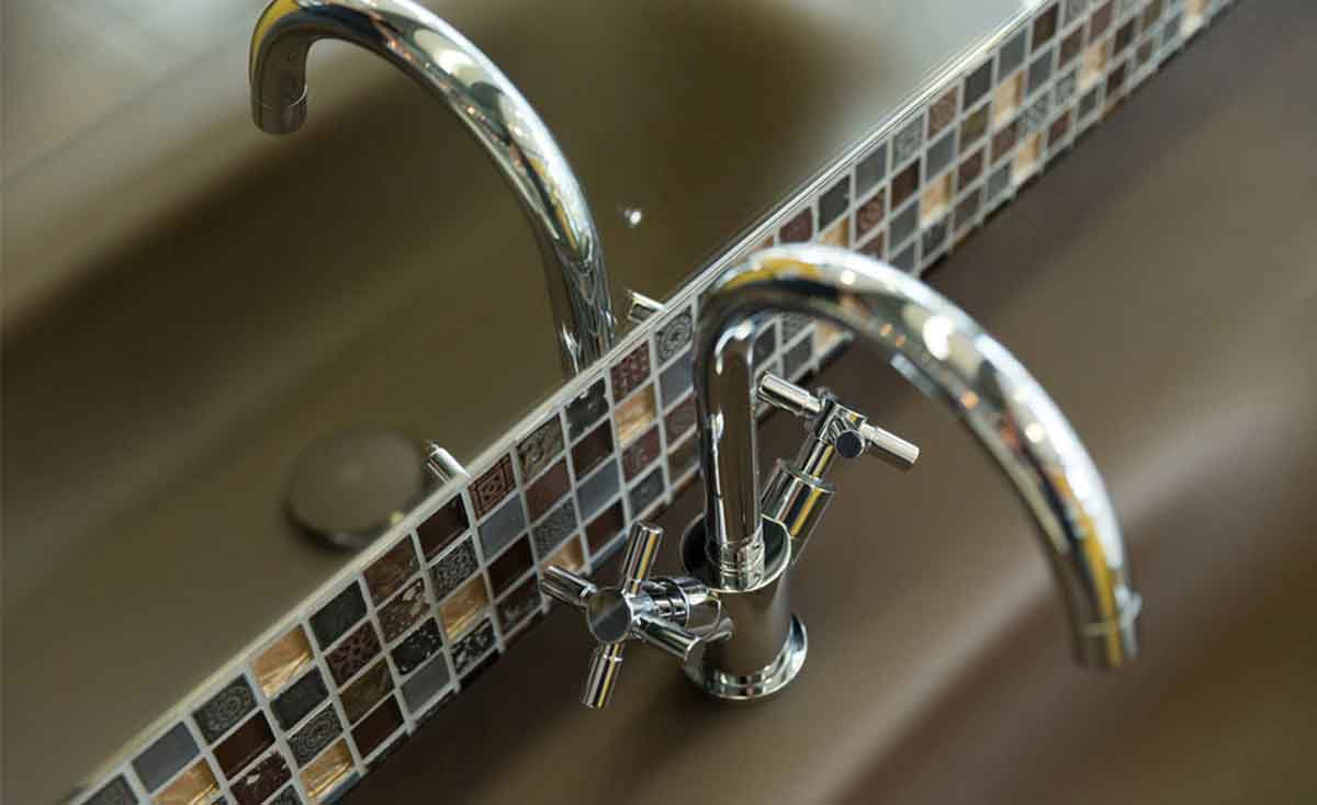 Moderne Fliesenausstellung: Fliesen Bad Saulgau